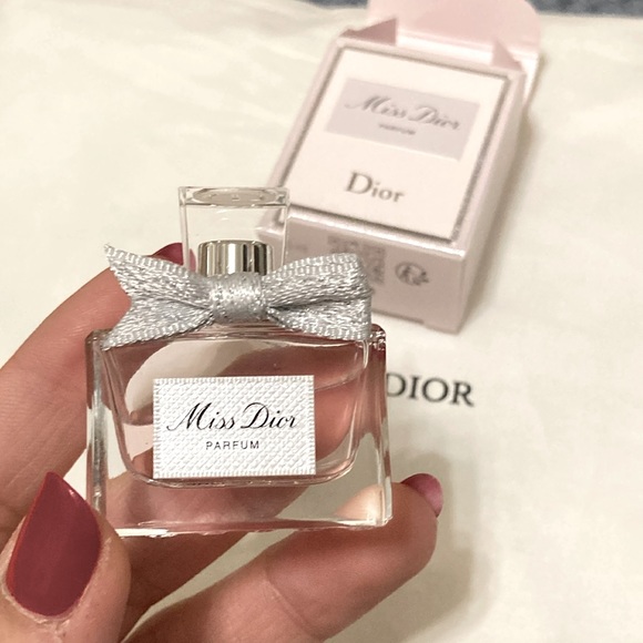 Miss Dior - Picture 1 of 5